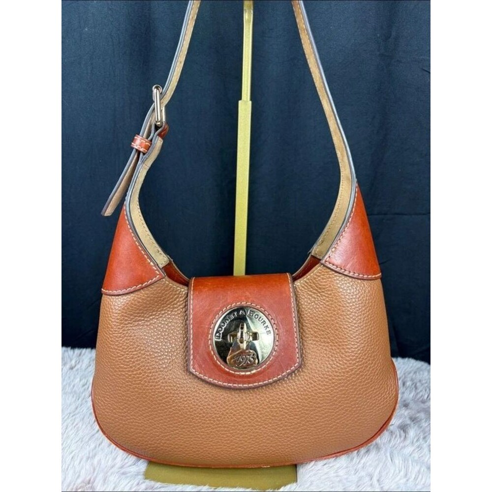 Dooney & Bourke Pebble Turnlock Hobo 26 Caramel Italian Leather 1975